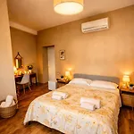 Fine Flat La Rotonda