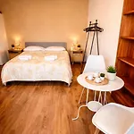 Couette-café Fine Flat La Rotonda 3*