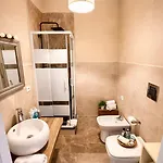 Couette-café Fine Flat La Rotonda 3*