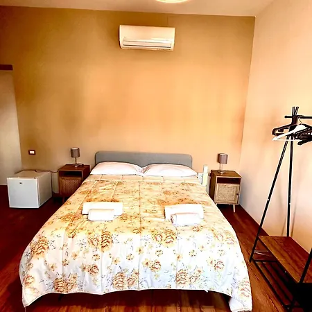 Fine Flat La Rotonda Oda ve Kahvaltı *