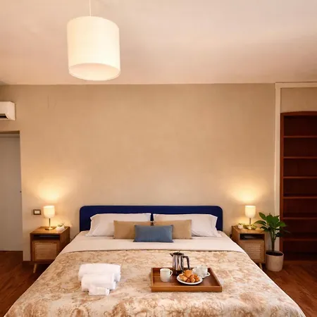 Couette-café Fine Flat La Rotonda
