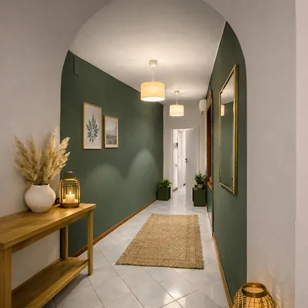 Fine Flat La Rotonda