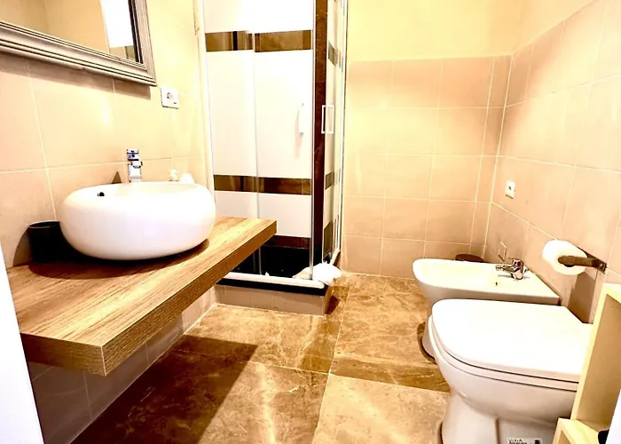 Fine Flat La Rotonda 萨莱诺